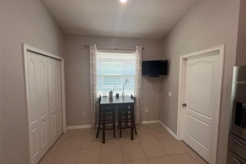 Villa ou maison à louer à Riverview, Floride: 4 chambres, 179.3 m2 № 2386202 - photo 11