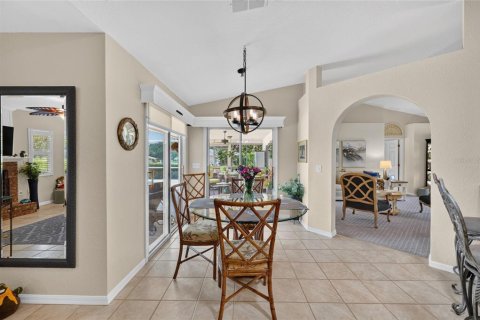 Villa ou maison à vendre à Summerfield, Floride: 3 chambres, 198.35 m2 № 2227675 - photo 18