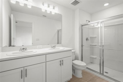 Townhouse in Sarasota, Florida 3 bedrooms, 127.55 sq.m. № 1803898 - photo 5