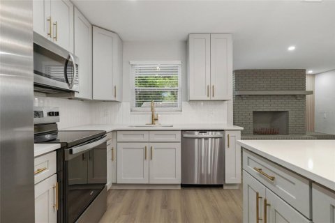 Villa ou maison à vendre à Largo, Floride: 3 chambres, 161.65 m2 № 2092735 - photo 11