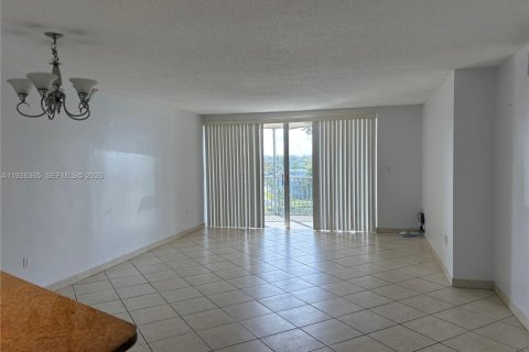 Appartement à louer à Miami, Floride: 2 chambres, 122.35 m2 № 1995033 - photo 14