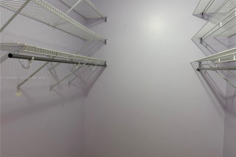 Appartement à louer à Miami, Floride: 2 chambres, 122.35 m2 № 1995033 - photo 25