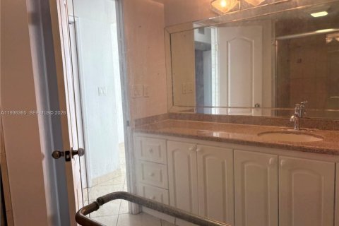 Appartement à louer à Miami, Floride: 2 chambres, 122.35 m2 № 1995033 - photo 26