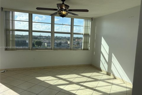 Appartement à louer à Miami, Floride: 2 chambres, 122.35 m2 № 1995033 - photo 21