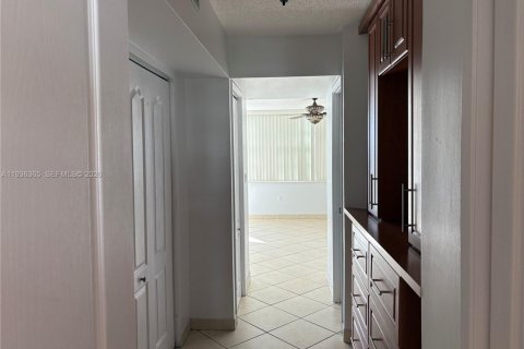 Appartement à louer à Miami, Floride: 2 chambres, 122.35 m2 № 1995033 - photo 18