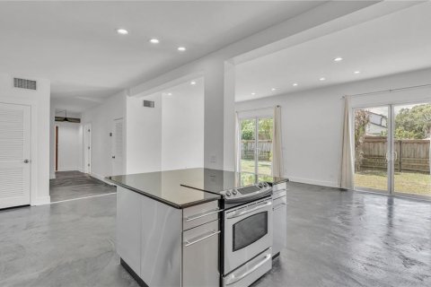 Casa en alquiler en Winter Park, Florida, 3 dormitorios, 163.51 m2 № 1903891 - foto 18