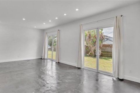 Casa en alquiler en Winter Park, Florida, 3 dormitorios, 163.51 m2 № 1903891 - foto 21