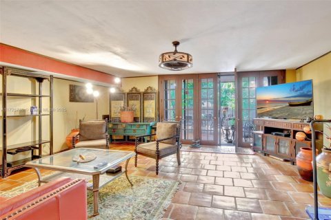 Townhouse in Miami, Florida 3 bedrooms, 196.95 sq.m. № 1480866 - photo 23