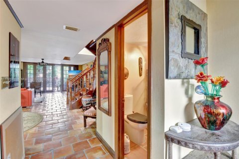 Townhouse in Miami, Florida 3 bedrooms, 196.95 sq.m. № 1480866 - photo 8