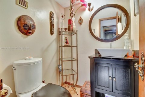 Townhouse in Miami, Florida 3 bedrooms, 196.95 sq.m. № 1480866 - photo 16