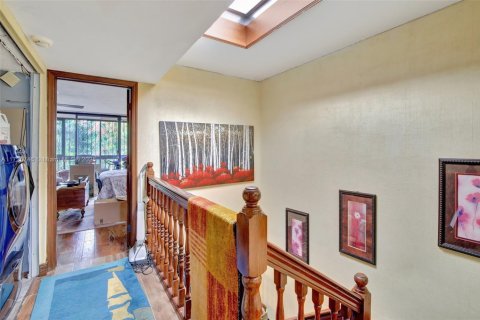 Townhouse in Miami, Florida 3 bedrooms, 196.95 sq.m. № 1480866 - photo 30