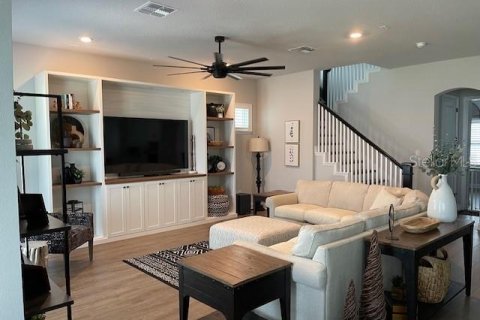 Casa en venta en Lake Mary, Florida, 4 dormitorios, 276.76 m2 № 1907181 - foto 2