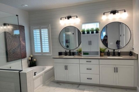 Casa en venta en Lake Mary, Florida, 4 dormitorios, 276.76 m2 № 1907181 - foto 12