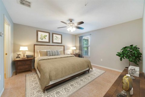 Townhouse in Winter Springs, Florida 3 bedrooms, 202.9 sq.m. № 1916192 - photo 13