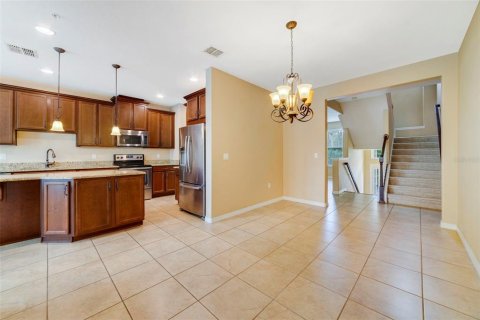 Townhouse in Winter Springs, Florida 3 bedrooms, 202.9 sq.m. № 1916192 - photo 25