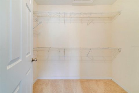 Townhouse in Winter Springs, Florida 3 bedrooms, 202.9 sq.m. № 1916192 - photo 10