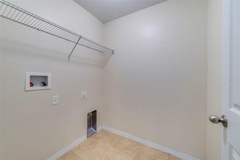 Townhouse in Winter Springs, Florida 3 bedrooms, 202.9 sq.m. № 1916192 - photo 17