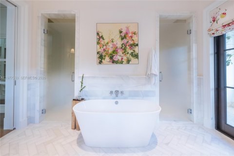 Touwnhouse à vendre à Coral Gables, Floride: 4 chambres, 394.83 m2 № 2080160 - photo 25