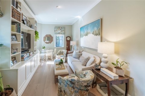Touwnhouse à vendre à Coral Gables, Floride: 4 chambres, 394.83 m2 № 2080160 - photo 19
