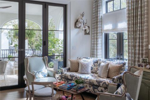 Touwnhouse à vendre à Coral Gables, Floride: 4 chambres, 394.83 m2 № 2080160 - photo 9