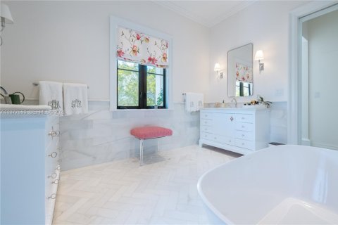 Touwnhouse à vendre à Coral Gables, Floride: 4 chambres, 394.83 m2 № 2080160 - photo 27