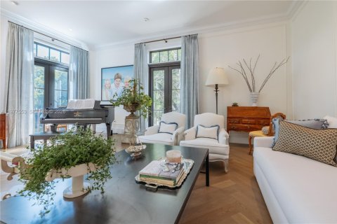 Touwnhouse à vendre à Coral Gables, Floride: 4 chambres, 394.83 m2 № 2080160 - photo 5