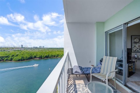 Condo in Sunny Isles Beach, Florida, 1 bedroom  № 1794044 - photo 5