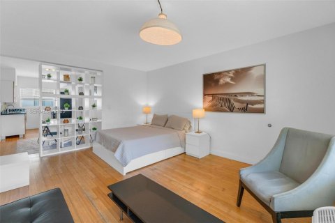 Купить кондоминиум в Майами-Бич, Флорида 43.2м2, № 1982531 - фото 6