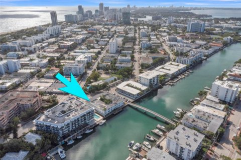 Купить кондоминиум в Майами-Бич, Флорида 43.2м2, № 1982531 - фото 2