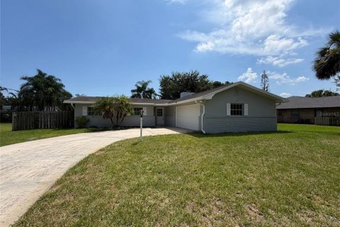 Villa ou maison à Melbourne, Floride 3 chambres, 143.26 m2 № 2323032
