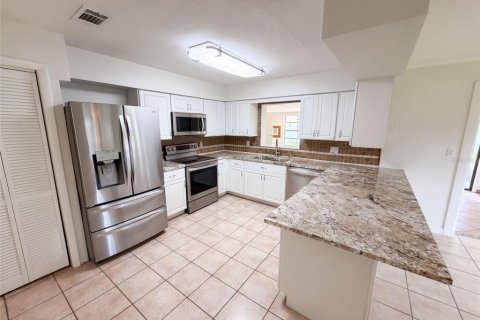 Villa ou maison à vendre à Melbourne, Floride: 3 chambres, 143.26 m2 № 2323032 - photo 2