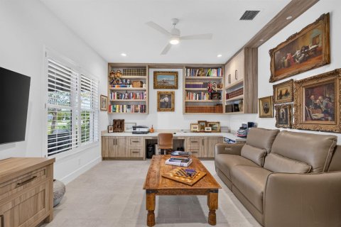 Купить виллу или дом в Палм-Бич-Гарденс, Флорида 3 комнаты, 251.49м2, № 2409570 - фото 14
