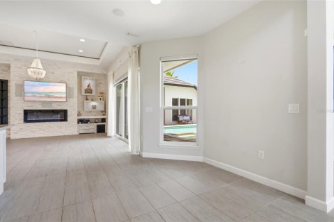 House in Davenport, Florida 4 bedrooms, 270.35 sq.m. № 2151977 - photo 23