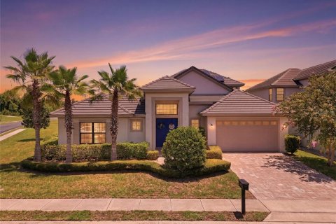 House in Davenport, Florida 4 bedrooms, 270.35 sq.m. № 2151977