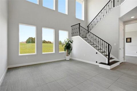House in Davenport, Florida 4 bedrooms, 270.35 sq.m. № 2151977 - photo 27