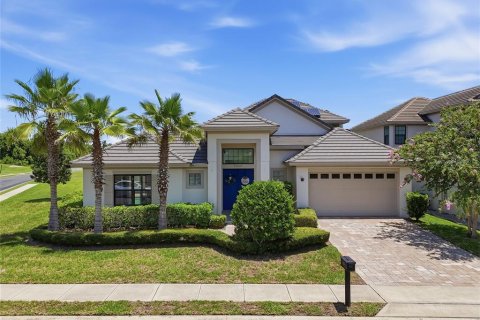 House in Davenport, Florida 4 bedrooms, 270.35 sq.m. № 2151977 - photo 5