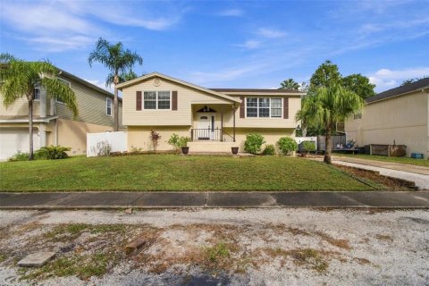 Villa ou maison à vendre à Tarpon Springs, Floride: 3 chambres, 131.64 m2 № 2400453 - photo 8