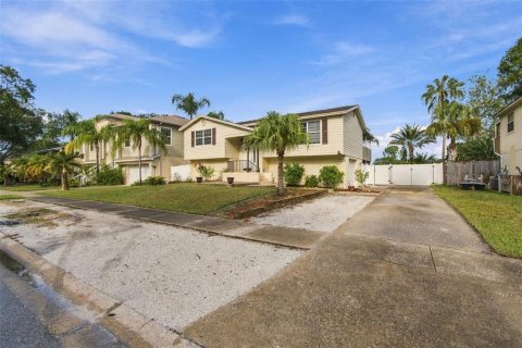 Villa ou maison à vendre à Tarpon Springs, Floride: 3 chambres, 131.64 m2 № 2400453 - photo 6