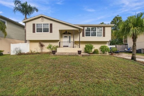 Villa ou maison à vendre à Tarpon Springs, Floride: 3 chambres, 131.64 m2 № 2400453 - photo 3