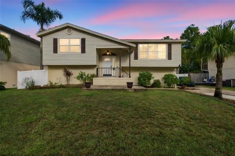 Villa ou maison à vendre à Tarpon Springs, Floride: 3 chambres, 131.64 m2 № 2400453 - photo 2