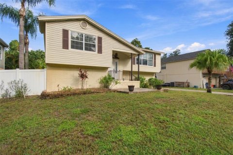 Villa ou maison à vendre à Tarpon Springs, Floride: 3 chambres, 131.64 m2 № 2400453 - photo 4