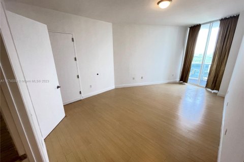 Купить кондоминиум в Санни-Айлс-Бич, Флорида 2 спальни, 133.31м2, № 2015247 - фото 12