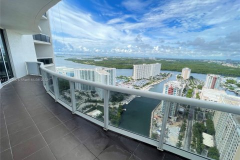 Купить кондоминиум в Санни-Айлс-Бич, Флорида 2 спальни, 133.31м2, № 2015247 - фото 19