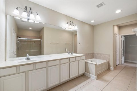Townhouse in Orlando, Florida 3 bedrooms, 186.73 sq.m. № 1884649 - photo 13