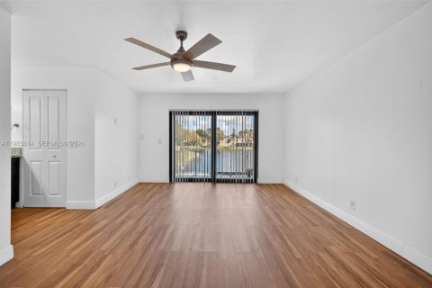 Adosado en alquiler en Pembroke Pines, Florida, 4 dormitorios, 150.13 m2 № 2047084 - foto 28