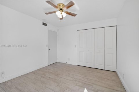 Adosado en alquiler en Pembroke Pines, Florida, 4 dormitorios, 150.13 m2 № 2047084 - foto 19