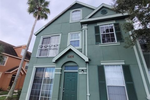 Townhouse in Tampa, Florida 3 bedrooms, 124.95 sq.m. № 1913457 - photo 2