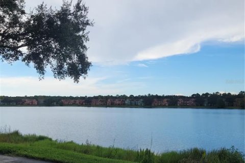 Townhouse in Tampa, Florida 3 bedrooms, 124.95 sq.m. № 1913457 - photo 3