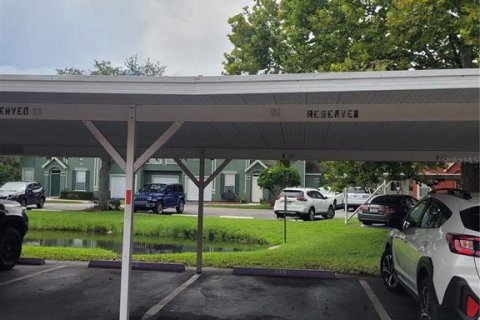 Townhouse in Tampa, Florida 3 bedrooms, 124.95 sq.m. № 1913457 - photo 18