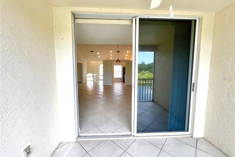 Купить кондоминиум в Сарасота, Флорида 9 комнат, 149.02м2, № 2238845 - фото 13